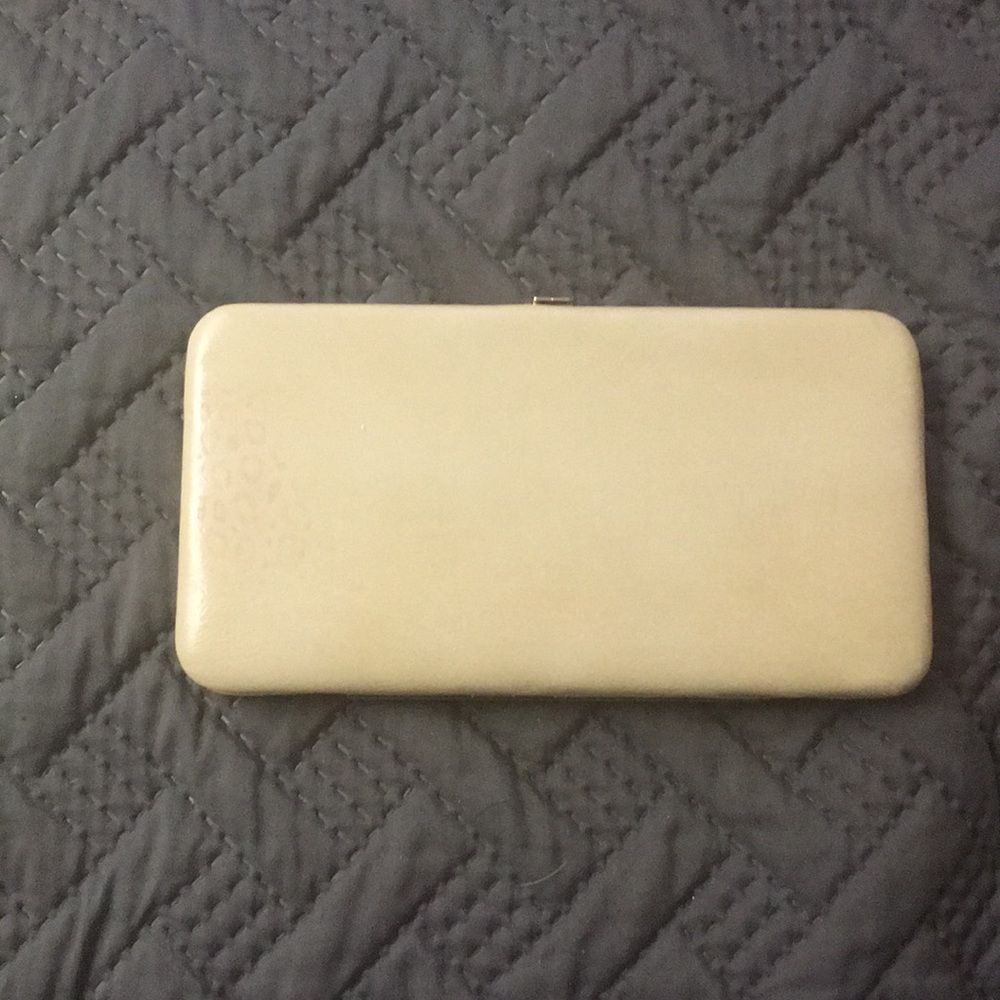 Tan Wallet - Picture 3 of 4